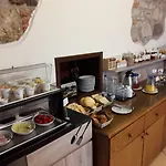 ホテル Mh Hotel Benaco 2*