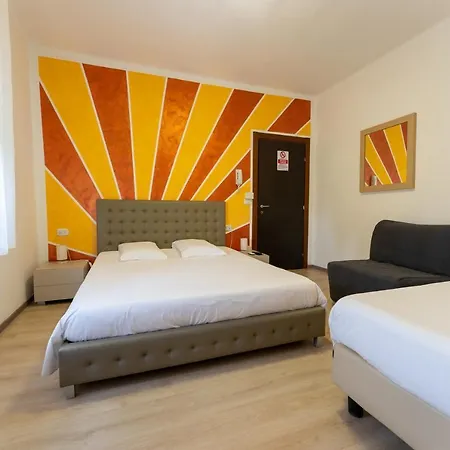 Benaco Mavras Отель