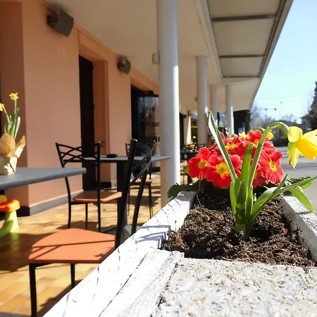 Mh Hotel Benaco Hotel 2*