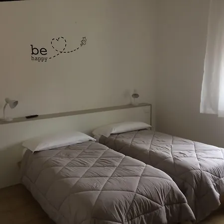 Benaco Mavras Отель 2*