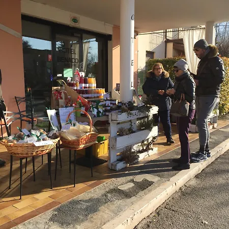 Mh Benaco فندق بسكييرا ديل غاردا
