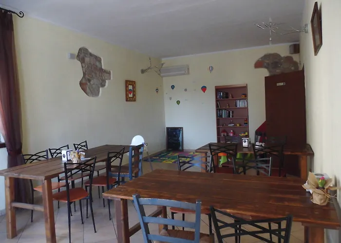 Отель Benaco Mavras 2*