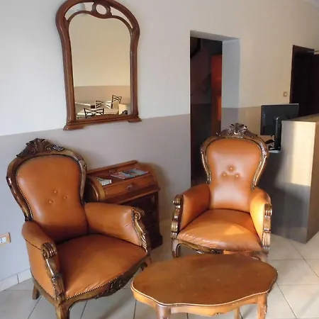 Hotel Benaco Mavras 2*