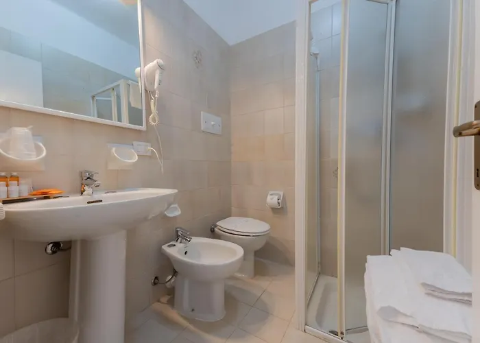 Benaco Mavras Hotel 2*