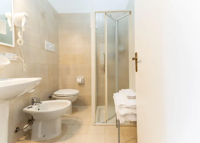Hotel Benaco Mavras 2*
